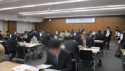 学校と企業の就職情報交流会