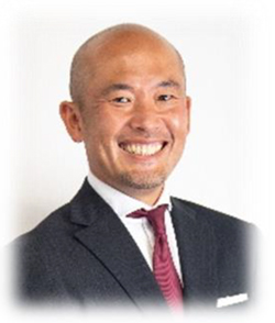 講師