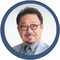 講師