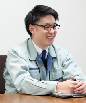 講師